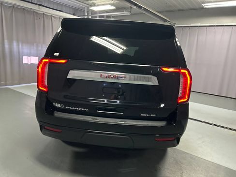Used 2022 GMC Yukon SLE AWD/4WD image 6