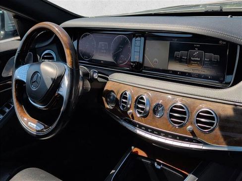 Used 2014 Mercedes-Benz S 550 Sedan image 24