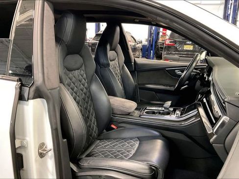 Used 2022 Audi SQ8 Prestige image 7
