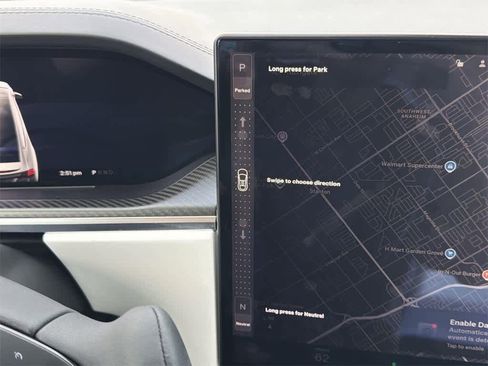 Used 2023 Tesla Model X Plaid image 18