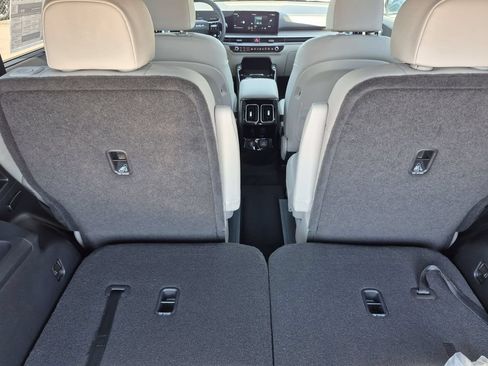 New 2026 Kia Sorento SX Prestige AWD/4WD image 14