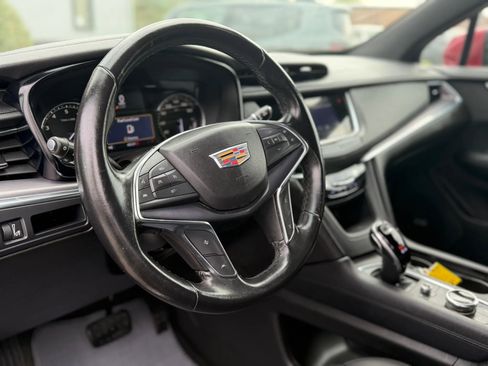 Used 2021 Cadillac XT5 Luxury FWD image 13