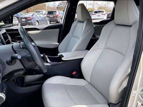 Certified 2023 Toyota bZ4X Limited w/ Weather Package image 7