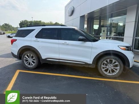 Used 2021 Ford Explorer XLT w/ Equipment Group 202A AWD/4WD image 10