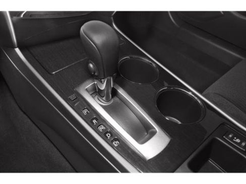 Used 2015 Nissan Altima 2.5 SV w/ Convenience Package image 10