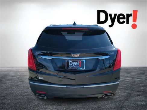 Used 2017 Cadillac XT5 Luxury w/ Driver Awareness Package image 39