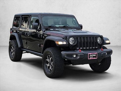 Used 2018 Jeep Wrangler Unlimited Rubicon AWD/4WD image 3
