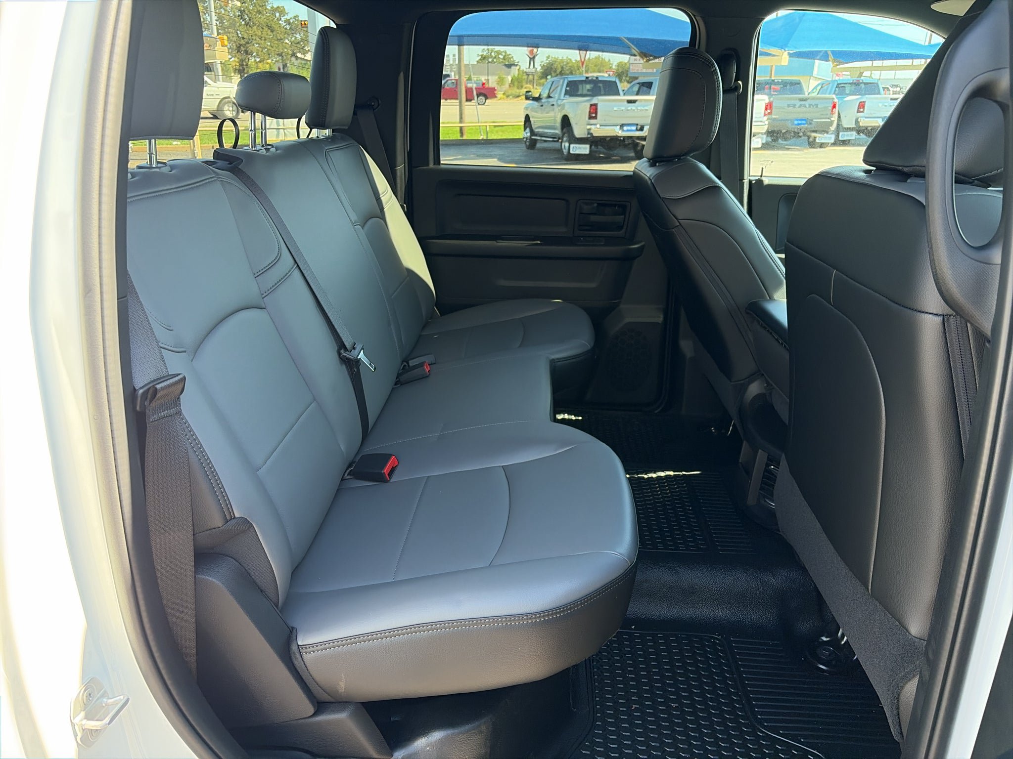 New 2027 RAM 3500 Tradesman w/ Chrome Appearance Group A AWD/4WD image 12