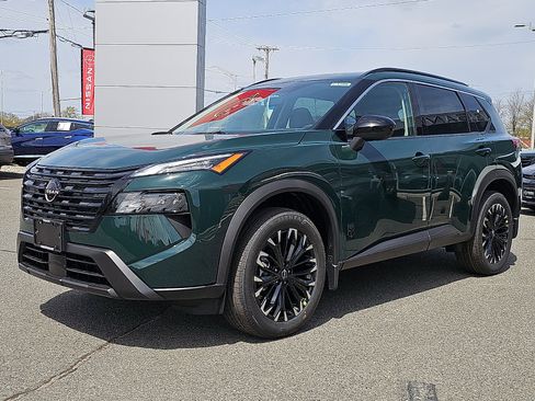 New 2026 Nissan Rogue SV AWD/4WD image 2