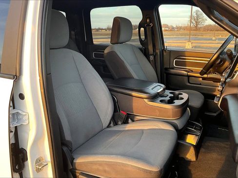 Used 2024 RAM 2500 Big Horn w/ Off Road Package image 8