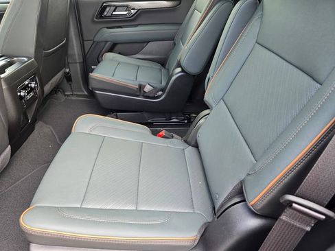 New 2026 GMC Yukon AT4 w/ AT4 Premium Package AWD/4WD image 10