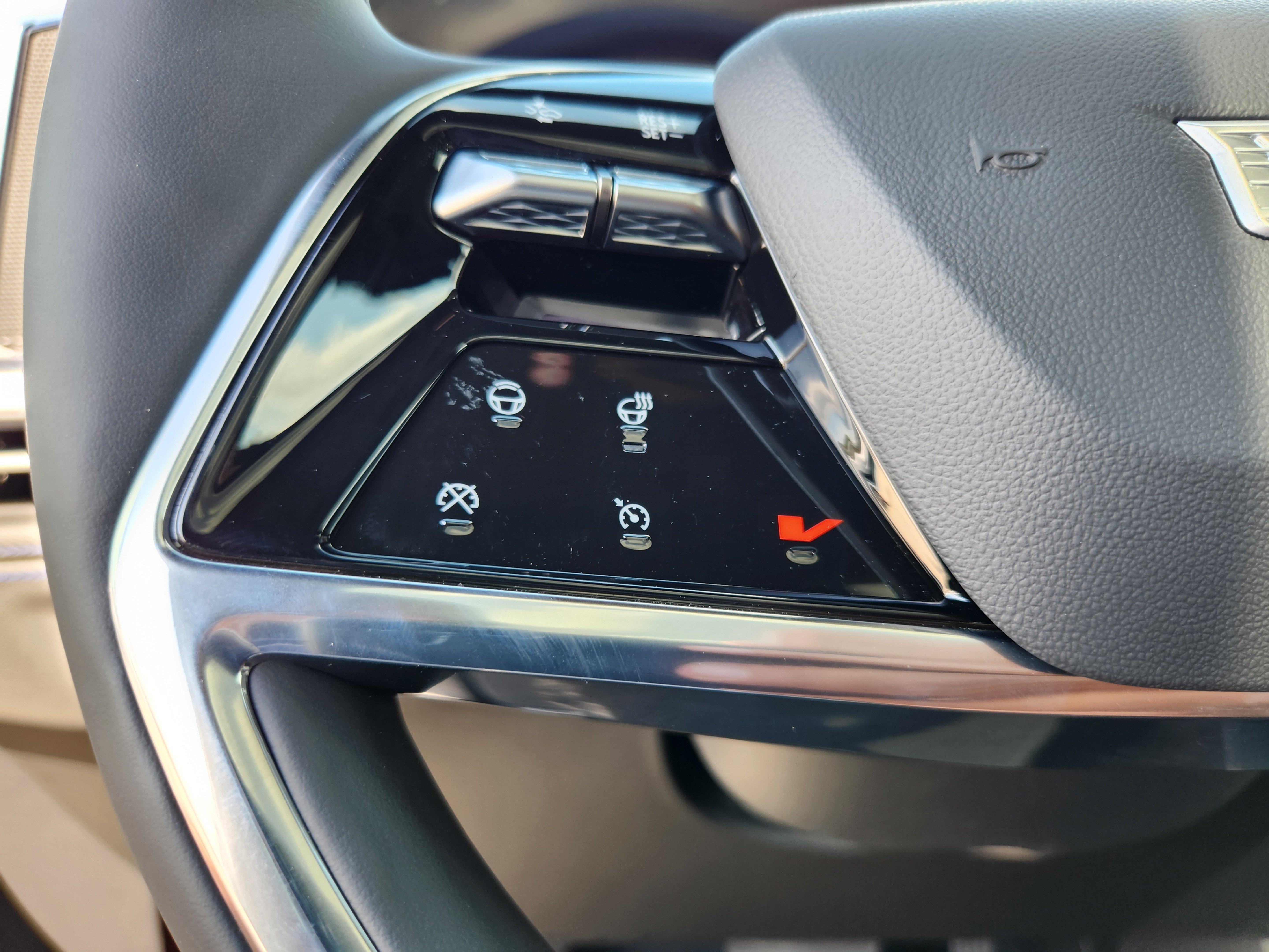 New 2025 Cadillac Escalade IQ Luxury 1 AWD/4WD image 33