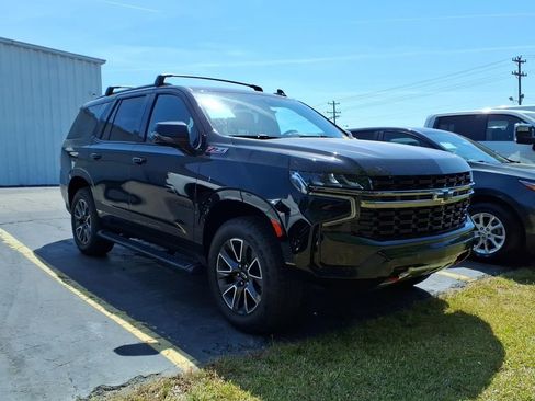 Used 2021 Chevrolet Tahoe Z71 w/ Luxury Package AWD/4WD image 1
