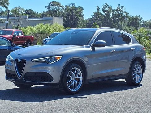 Used 2019 Alfa Romeo Stelvio Ti w/ TI Performance Package AWD/4WD image 3