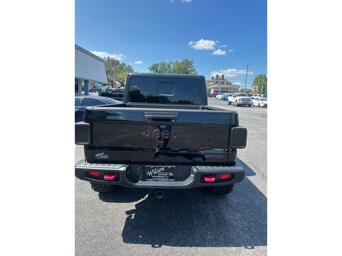 Used 2021 Jeep Gladiator Sport AWD/4WD image 7