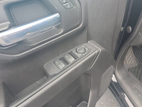 Certified 2023 Chevrolet Silverado 1500 Custom AWD/4WD image 13