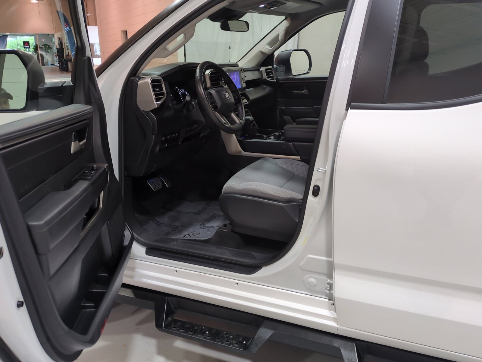 Used 2024 Toyota Tundra SR5 w/ TRD Off-Road Package AWD/4WD image 17