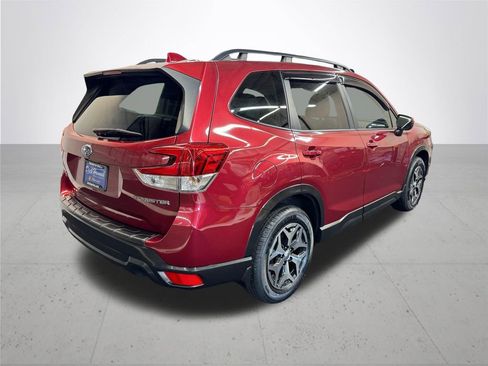 Used 2023 Subaru Forester Premium AWD/4WD image 7
