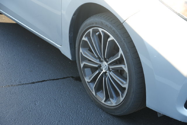 Used 2015 Toyota Corolla S FWD image 2