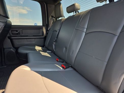 Used 2025 RAM 2500 Tradesman w/ Chrome Appearance Group AWD/4WD image 10