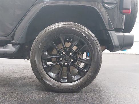 Used 2022 Jeep Wrangler Unlimited Sahara w/ Cold Weather Group image 33