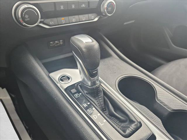 Used 2025 Nissan Altima 2.5 SV FWD image 12