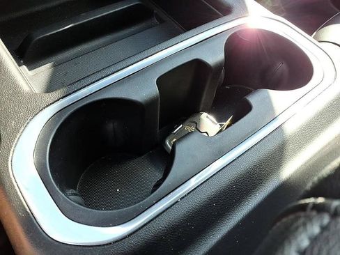 Used 2019 Chevrolet Silverado 1500 RST AWD/4WD image 26