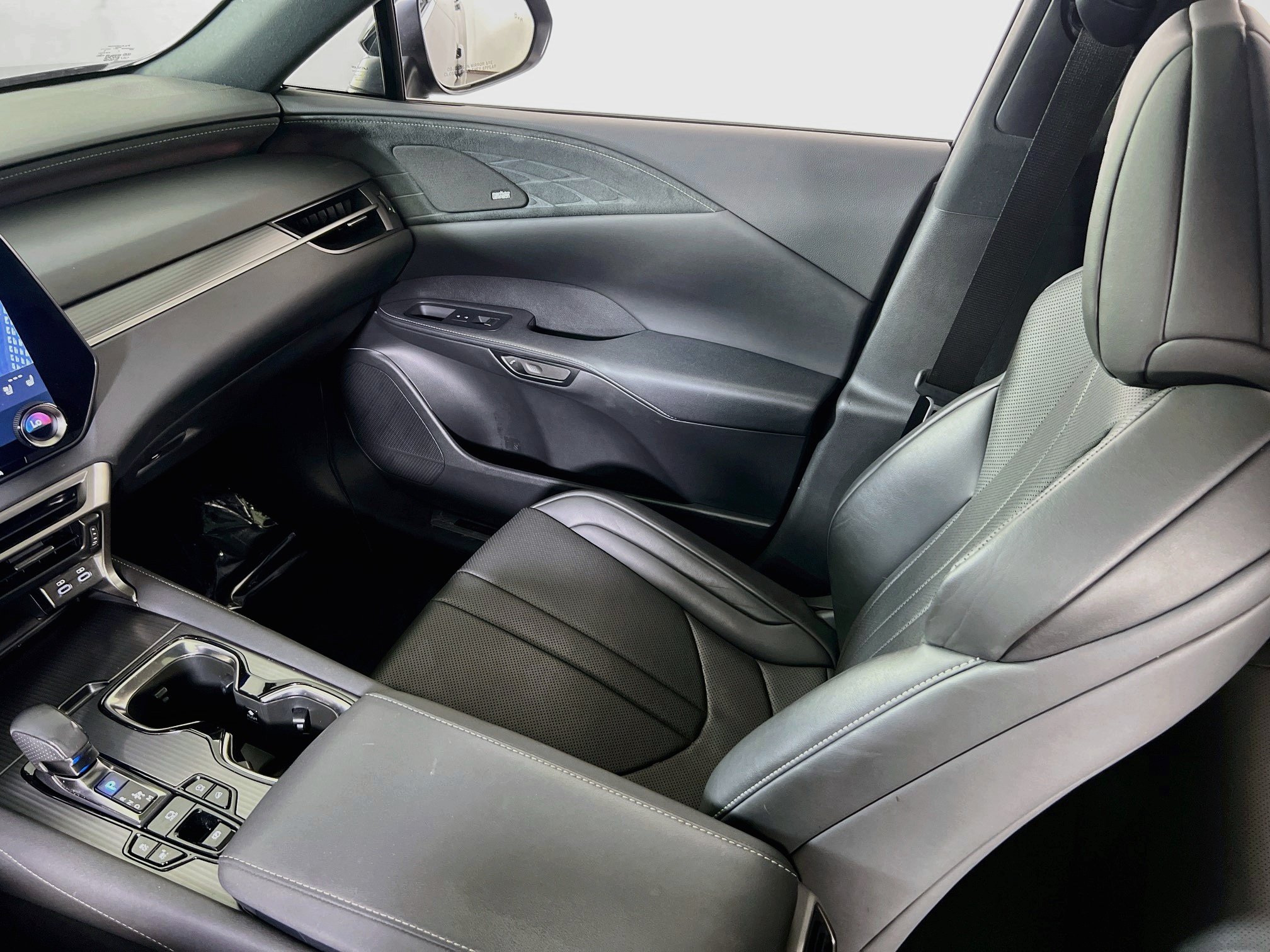 Used 2024 Lexus RX 350 F Sport w/ Convenience Package AWD/4WD image 24