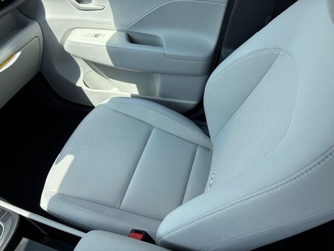 New 2026 Hyundai Kona SE image 10