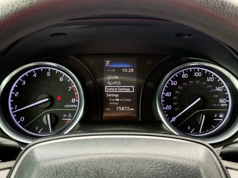 Used 2019 Toyota Camry LE FWD image 25