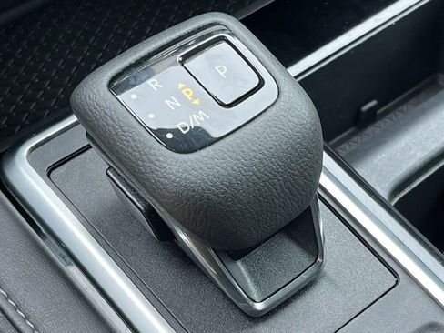 Used 2024 Nissan Pathfinder SV AWD/4WD image 27