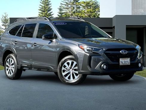 New 2025 Subaru Outback Premium AWD/4WD image 2