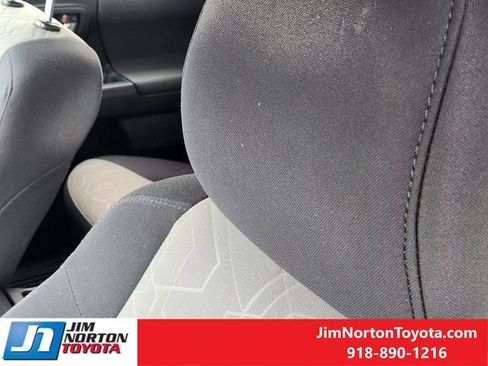 Used 2022 Toyota Tacoma TRD Sport w/ Technology Package RWD image 16
