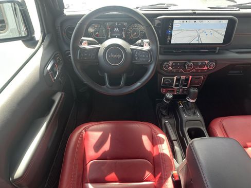 Used 2024 Jeep Wrangler Unlimited Rubicon 392 image 16