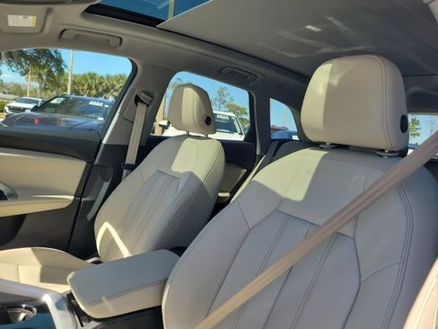 Certified 2025 Audi Q5 Premium w/ Convenience Package image 16