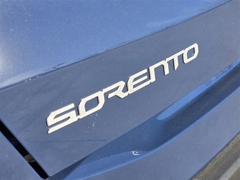 New 2026 Kia Sorento S w/ S Panoramic Sunroof Package image 15