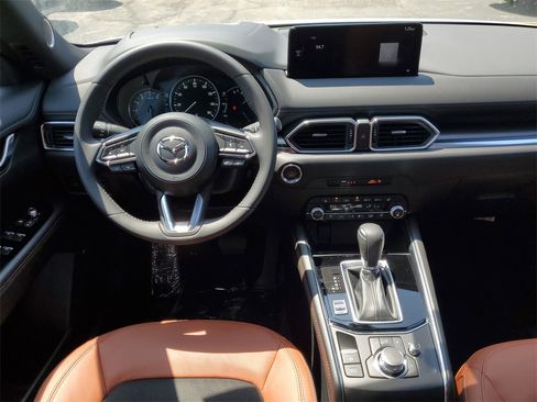 New 2025 MAZDA CX-5 Carbon Edition image 14