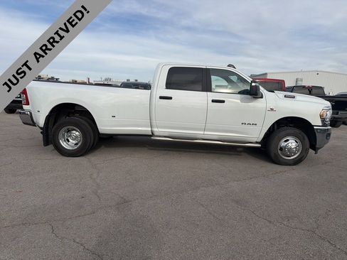 Used 2023 RAM 3500 Big Horn w/ Level 1 Equipment Group image 4