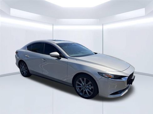 Used 2025 MAZDA MAZDA3 s FWD image 7