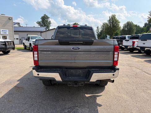 Used 2021 Ford F250 Lariat w/ Lariat Ultimate Package AWD/4WD image 8
