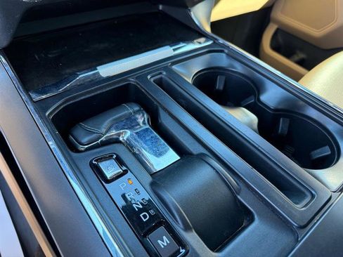 Used 2022 Ford F150 Lariat w/ FX4 Off-Road Package image 13