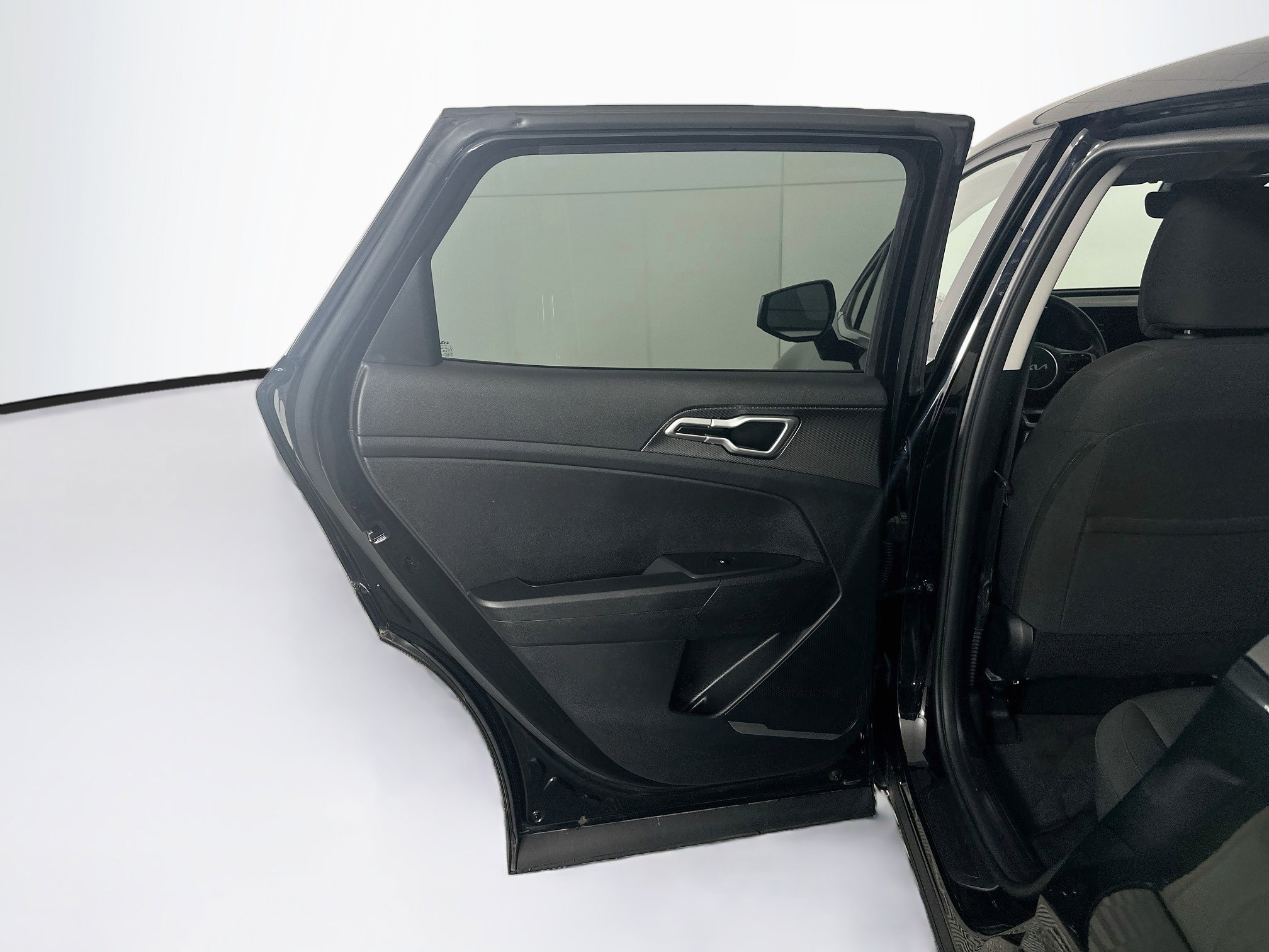 Used 2025 Kia Sportage LX AWD/4WD image 25
