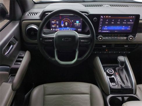 Used 2023 Chevrolet Colorado ZR2 w/ ZR2 Convenience Package III image 16