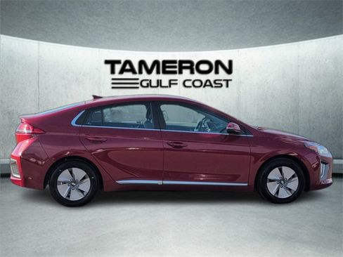 Used 2022 Hyundai Ioniq SE image 7