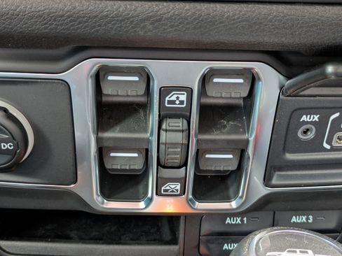 New 2026 Jeep Gladiator Sport AWD/4WD image 26