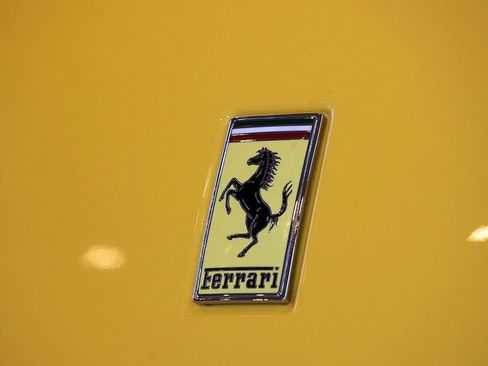 Certified 2025 Ferrari Roma Spider RWD image 36