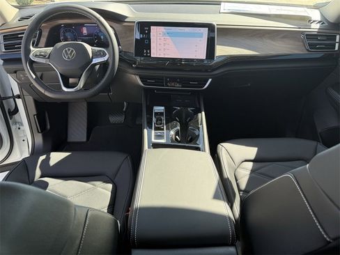 New 2026 Volkswagen Atlas SE image 25