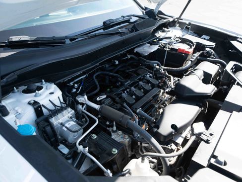 Used 2025 Honda CR-V EX-L image 33