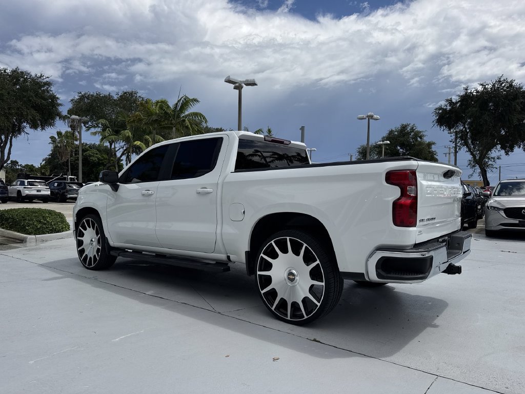 Used 2022 Chevrolet Silverado 1500 LT RWD image 26