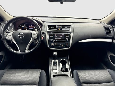 Used 2017 Nissan Altima 2.5 SR w/ Midnight Edition Package FWD image 20
